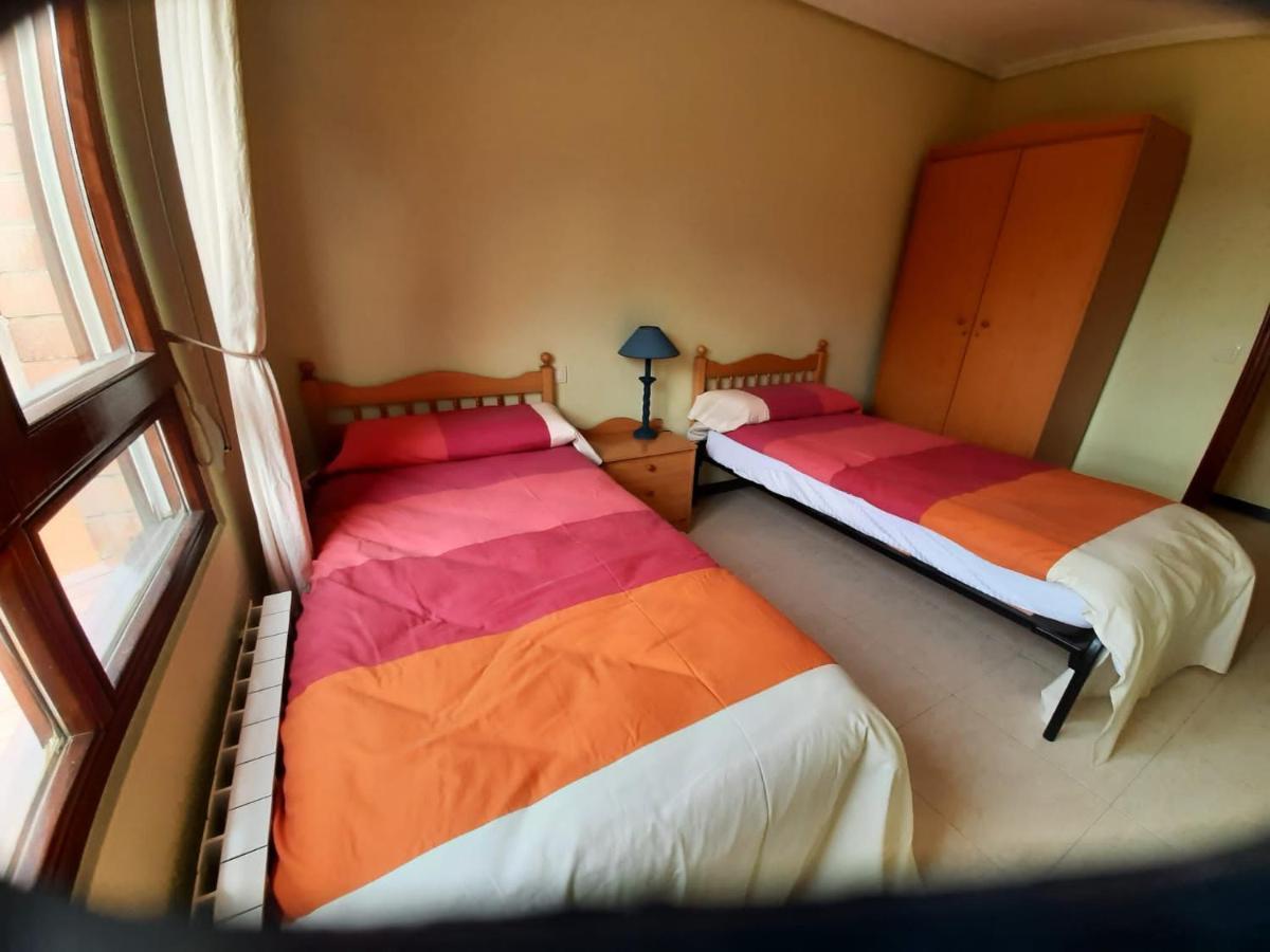 Con Vistas Al Mar Y Aparcamiento Gratis Appartement Suances Buitenkant foto